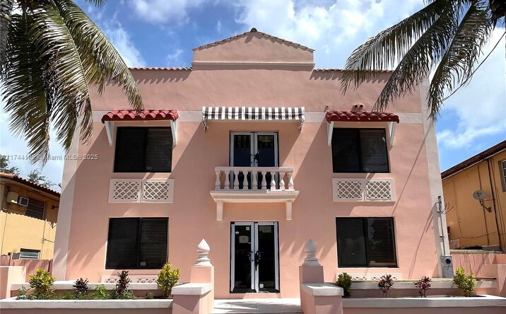 Pictures of Multifamily property located at 1553 SW 7th St, Miami, FL 33135 for sales - image #1