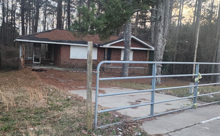 Pictures of Land property located at 1882 Godby Rd, Atlanta, GA 30349 for sales - image #1