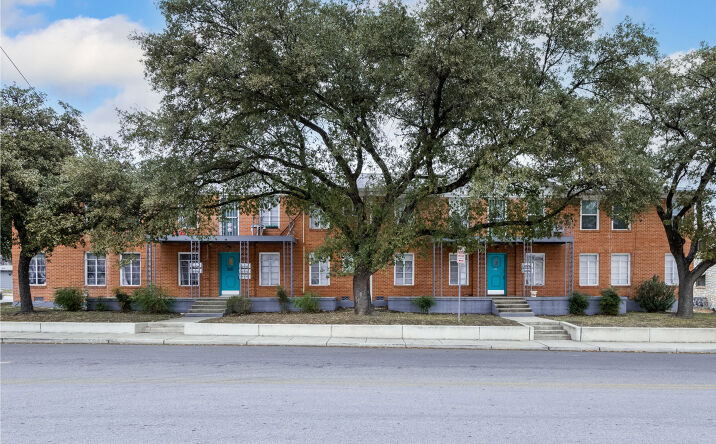 Pictures of Multifamily property located at 553 Club Dr, San Antonio, TX 78201 for sales - image #1