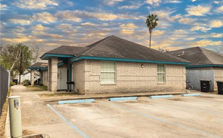 Pictures of Multifamily property located at 503 Adams Avenue, Alton, TX 78573 for sales - image #1