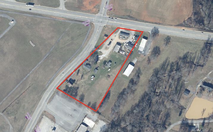 Pictures of Office, Self Storage property located at 2851 W Whitner St, Anderson, SC 29626 for sales - image #1