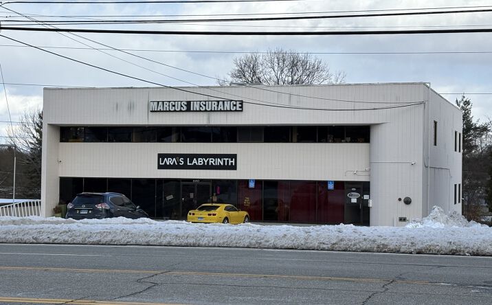 Pictures of Mixed Use, Office, Retail, Special Purpose property located at 840-842 Silas Deane Hwy, Wethersfield, CT 06109 for sales - image #1