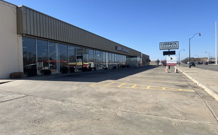 Pictures of Industrial, Mixed Use, Retail property located at 4015 34th St, Lubbock, TX 79410 for sales - image #1