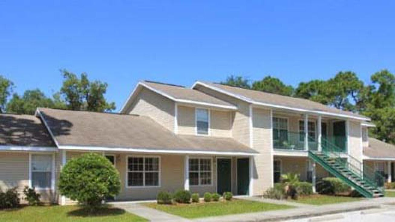 Pictures of Multifamily, Note/Loan property located at 14611 Ivy Chase Ln, Hudson, FL 34667 for sales - image #1