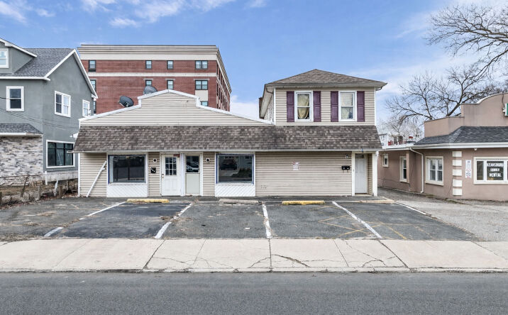 Pictures of Office, Retail property located at 369 Carr Avenue, Keansburg, NJ 07734 for sales - image #1