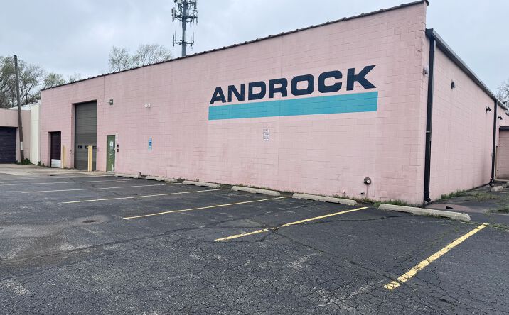 Pictures of Industrial property located at 711 19th St, Rockford, IL 61104 for sales - image #1