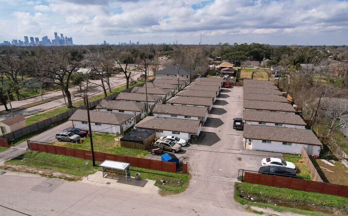 Pictures of Multifamily property located at 3805 Wipprecht St, Houston, TX 77026 for sales - image #1