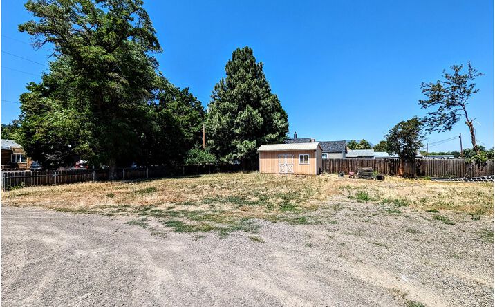 Pictures of Mixed Use, Land property located at 1701 Spruce St, La Grande, OR 97850 for sales - image #1