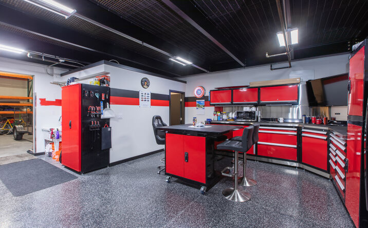 Pictures of Industrial, Self Storage property located at 450 E Willis Road Units 122 &123, Chandler, AZ 85286 for sales - image #1