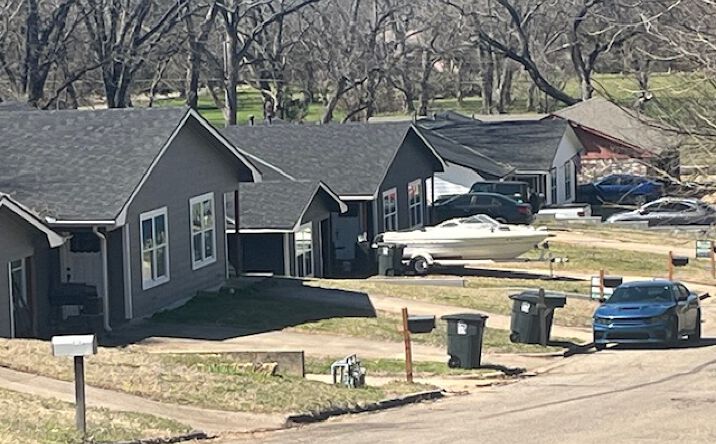 Pictures of Multifamily property located at 803 E Florida St, Durant, OK 74701 for sales - image #1