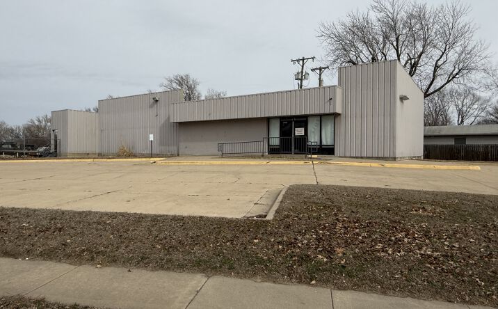 Pictures of Industrial property located at 2536 Southeast Blvd, Wichita, KS 67216 for sales - image #1