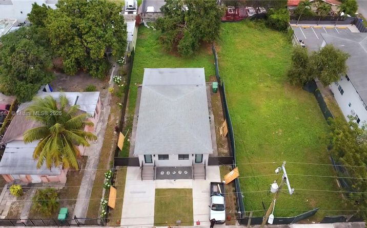 Pictures of Land, Industrial property located at 681 NW 30th St, Miami, FL 33127 for sales - image #1