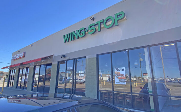 Pictures of Retail property located at 2950 Ryan St, Lake Charles, LA 70601 for sales - image #1