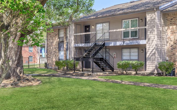 Pictures of Multifamily property located at 3910 Treadway Rd, Beaumont, TX 77706 for sales - image #1