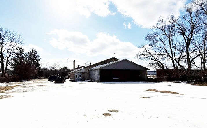 Pictures of Retail, Industrial property located at 1008 E Crosstown Pkwy, Kalamazoo, MI 49001 for sales - image #1