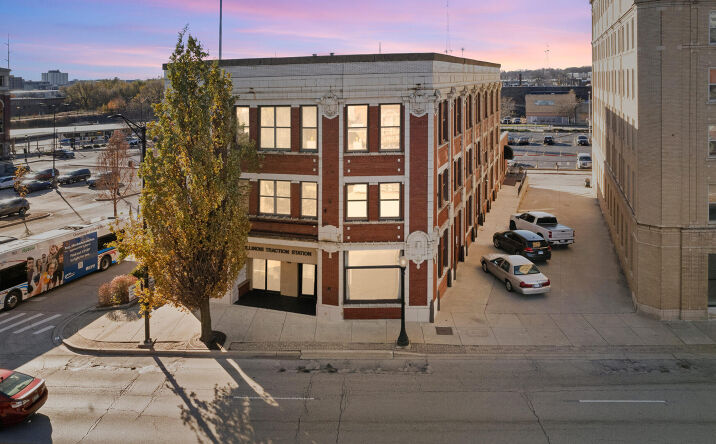 Pictures of Mixed Use, Multifamily, Office, Retail property located at 41 E. University Avenue, Champaign, IL 61820 for sales - image #1