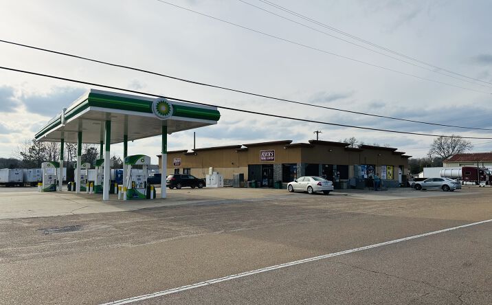 Pictures of Retail property located at 16226 Boundary Dr, Ashland, MS 38603 for sales - image #1
