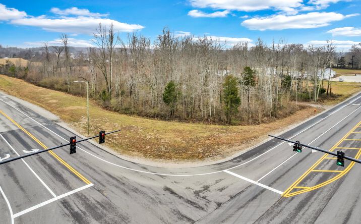 Pictures of Land property located at 2.52 acres W Broad St, Cookeville, TN 38501 for sales - image #1