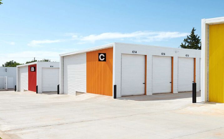 Pictures of Self Storage property located at 715 NW 64th St, Oklahoma City, OK 73116, 617 W 33rd St, Edmond, OK 73013, 8101 N I- 35 Service Rd, Oklahoma City, OK 73131 for sales - image #1