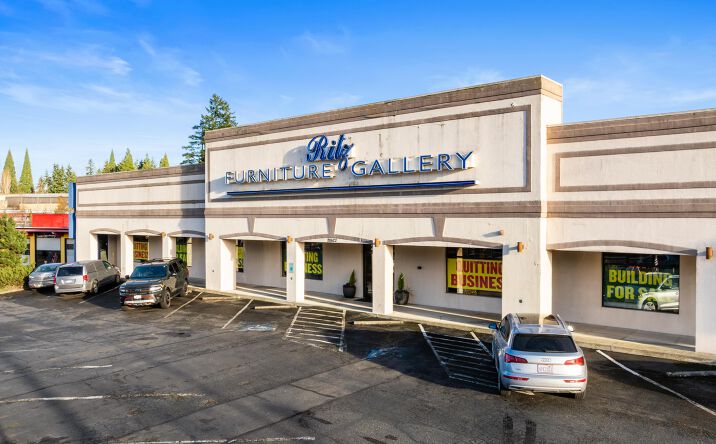 Pictures of Office, Retail property located at 20423 Hwy 99, Lynnwood, WA 98036 for sales - image #1