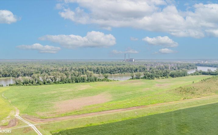 Pictures of Land property located at 139 ACRES APPLEWOOD Road, Council Bluffs, IA 51503 for sales - image #1