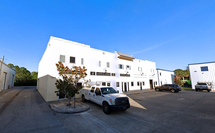 Pictures of Industrial property located at 1265 NE Savannah Rd, Jensen Beach, FL 34957 for sales - image #1