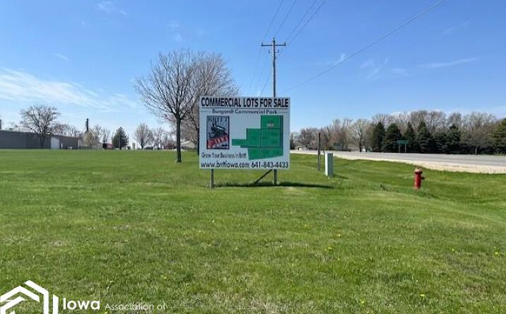 Pictures of Land property located at 4th Street NE, Britt, IA 50423 for sales - image #1