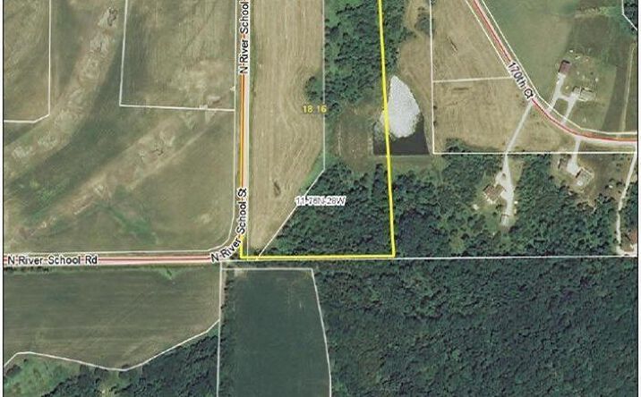image of property at 2106 N RIVER SCHOOL RD Winterset IA 50273-8469