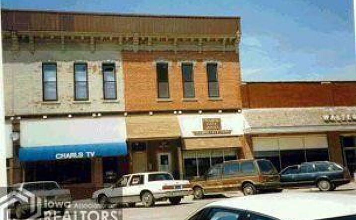 image of property at 108 E JEFFERSON ST Prairie City IA 50228-7709