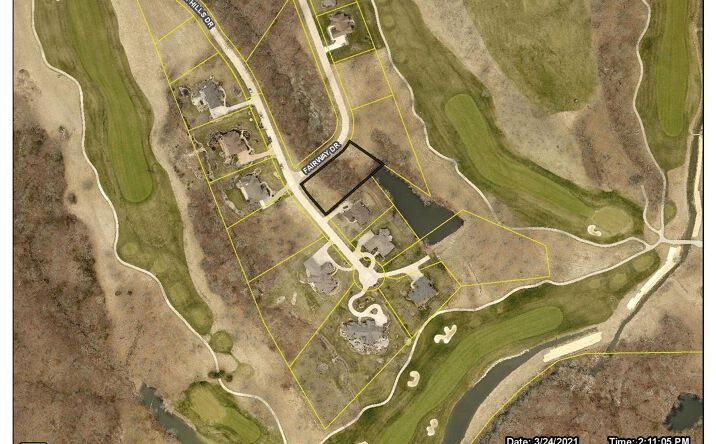 Pictures of Land property located at Lot 52 Oak Hills Drive, Burlington, IA 52601 for sales - image #1