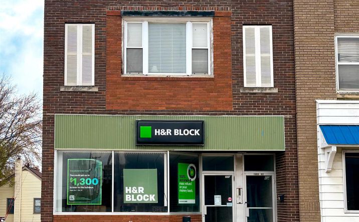 Pictures of Office, Retail property located at 1320 Edgington Avenue, Eldora, IA 50627 for sales - image #1