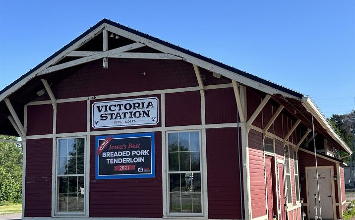 Pictures of Land, Retail, Industrial, Office property located at 407 and 411 Victoria Street, Harlan, IA 51537 for sales - image #1