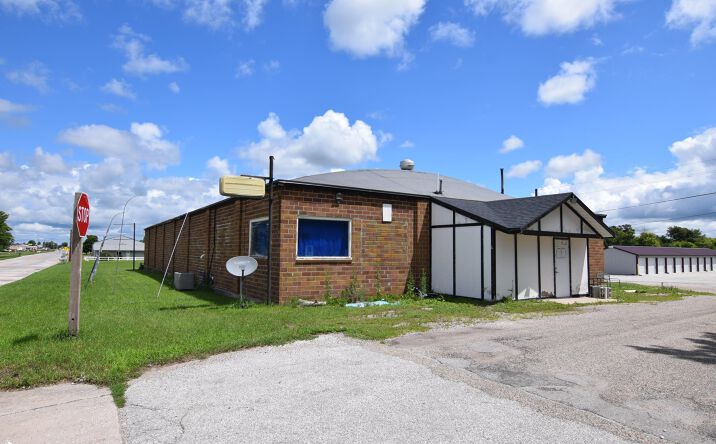 Pictures of Industrial, Retail property located at 305 NW 11Th Street, Eagle Grove, IA 50533 for sales - image #1