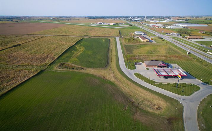Pictures of Land property located at 505 Lang Creek Avenue, Grinnell, IA 50112 for sales - image #1