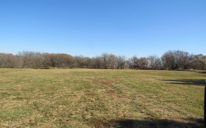 Pictures of Land property located at 1427 4th St, Hampton, IA 50441 for sales - image #1