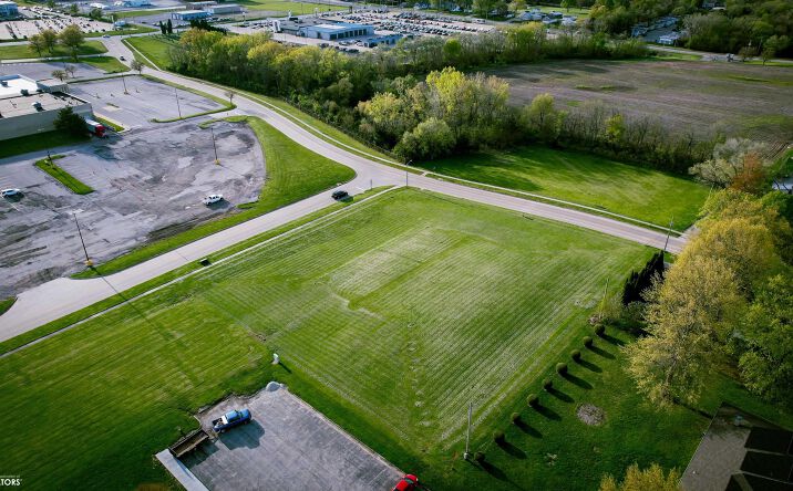 Pictures of Land property located at LOT: J Autumn Lane, West Burlington, IA 52655 for sales - image #1