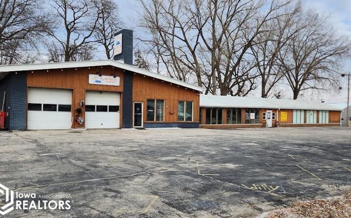 Pictures of Office, Retail, Industrial, Business for Sale, Special Purpose property located at 712 HWY 18 E, Clear Lake, IA 50428 for sales - image #1