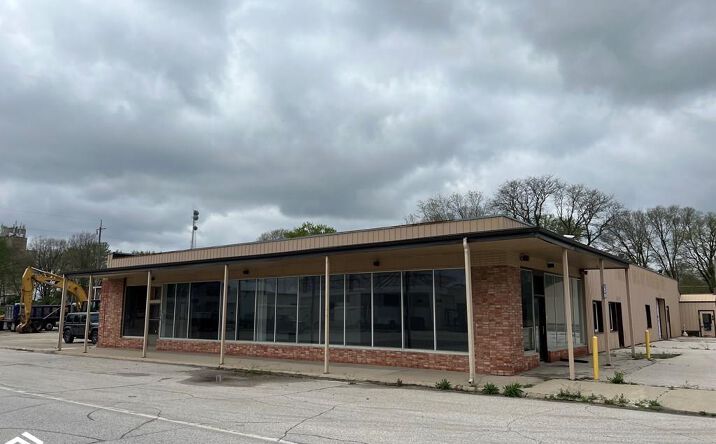 Pictures of Office, Retail, Industrial property located at 129 East 2nd St, Webster City, IA 50595 for sales - image #1
