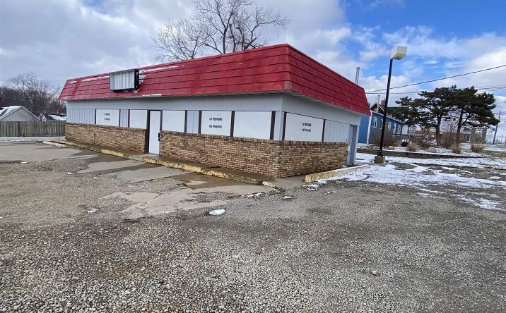 Pictures of Office, Retail, Land property located at 401 W Maple Street, Centerville, IA 52544 for sales - image #1