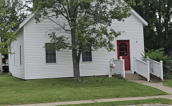 Pictures of Office, Retail, Business for Sale property located at 40 N 9th, Hamilton, IL 62341 for sales - image #1