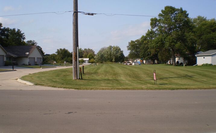 Pictures of Land property located at 5 Armory Lane, Hampton, IA 50441 for sales - image #1