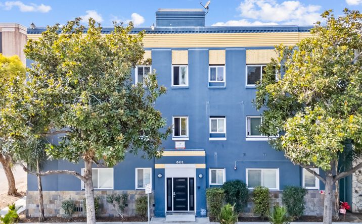 Pictures of Multifamily property located at 601 Linden Ave, Long Beach, CA 90802 for sales - image #1