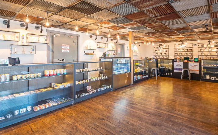 Pictures of Business for Sale property located at 229 W Marine Dr, Astoria, OR 97103 for sales - image #1