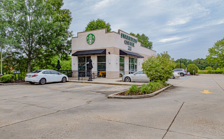 Pictures of Retail property located at 31669 LA-16, Denham Springs, LA 70726 for sales - image #1