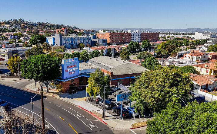 Pictures of Retail property located at 3443 W 43rd St, Los Angeles, CA 90008 for sales - image #1