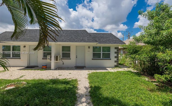 Pictures of Multifamily property located at 1539 NW 8th Ave, Fort Lauderdale, FL 33311 for sales - image #1