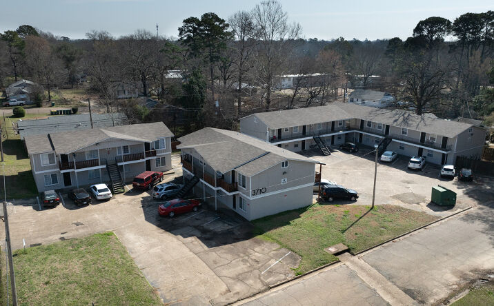 Pictures of Multifamily property located at 3710 Pine St, Texarkana, TX 75503 for sales - image #1