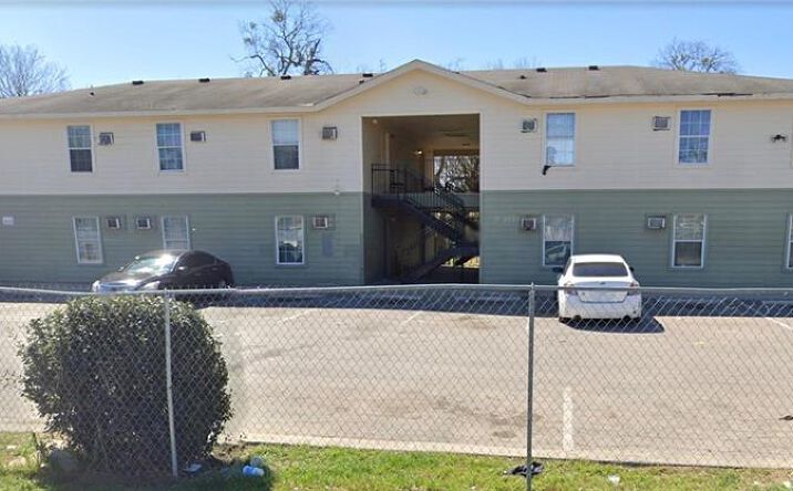 Pictures of Multifamily property located at 1404 Somerset Road, San Antonio, TX 78211 for sales - image #1