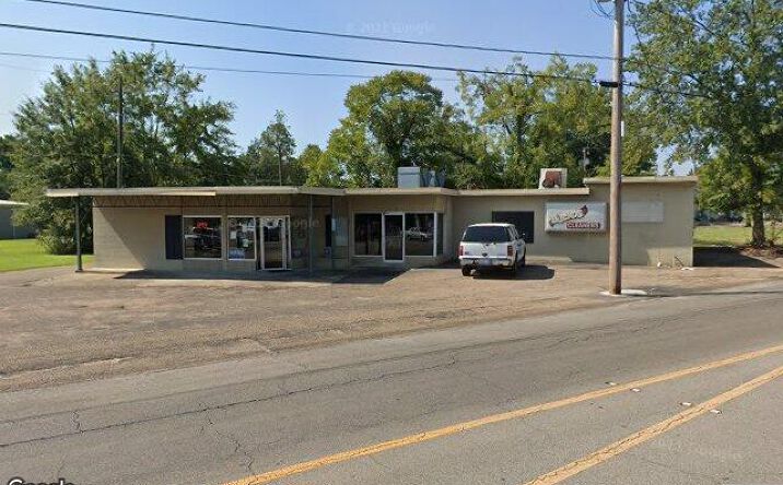 Pictures of Retail property located at 316 Hardy St, Hattiesburg, MS 39401 for sales - image #1