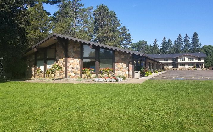 Pictures of Hospitality property located at 325 Fire Monument Rd, Hinckley, MN 55037 for sales - image #1